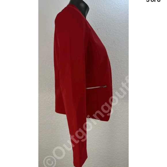 Blazer - Picture 5 of 5